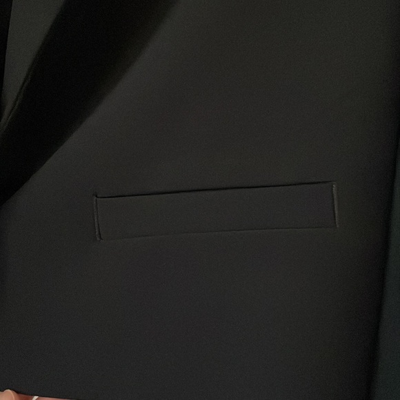 EXPRESS BLACK CROP ONE BUTTON BLAZER - Picture 5 of 5